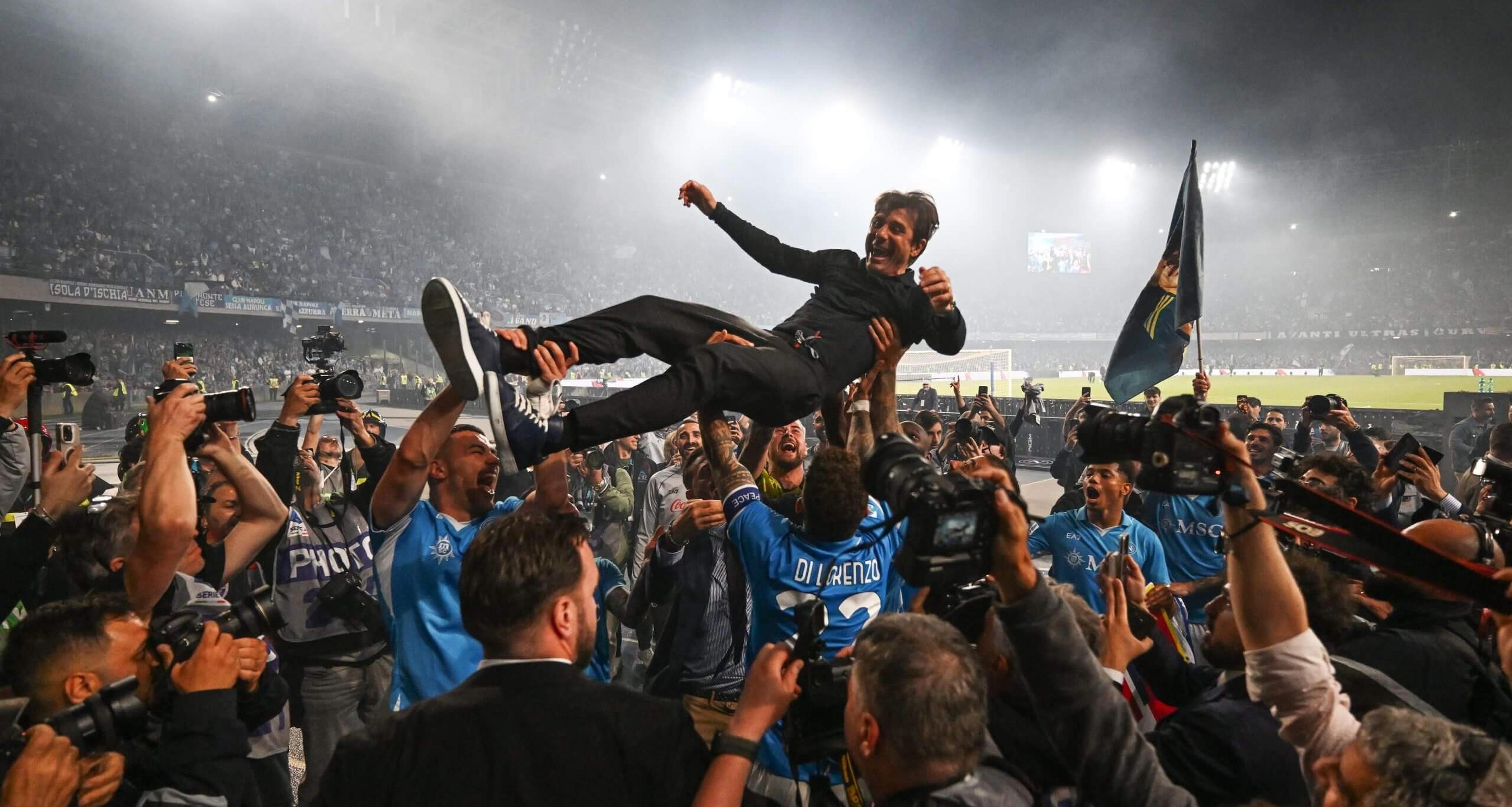 开云体育app中国包含德布劳内连续七场比赛得分超过出色防守，TES不断突破！全场沸腾不已的词条